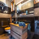 - Rhona Apartment *